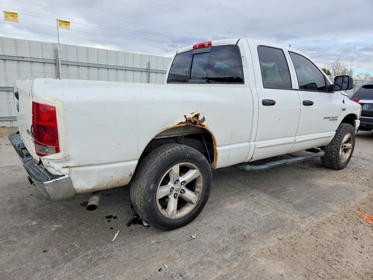 2006 DODGE RAM 1500 ST photo 3