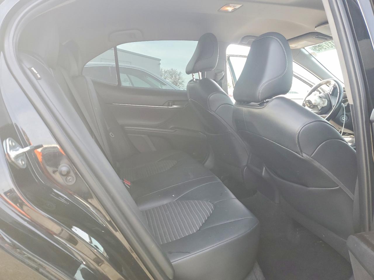 2021 TOYOTA CAMRY SE photo 19