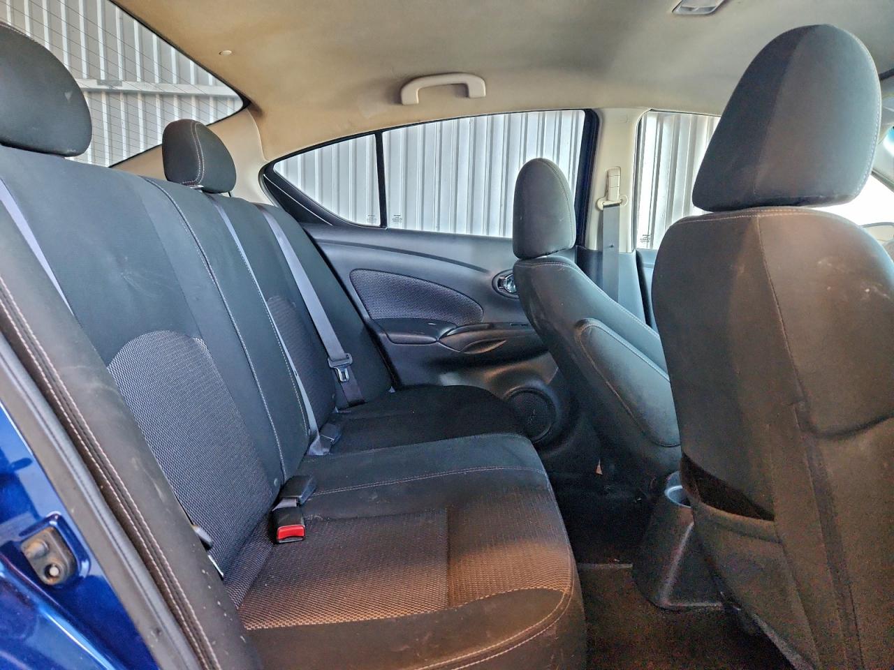 2018 NISSAN VERSA SV photo 19
