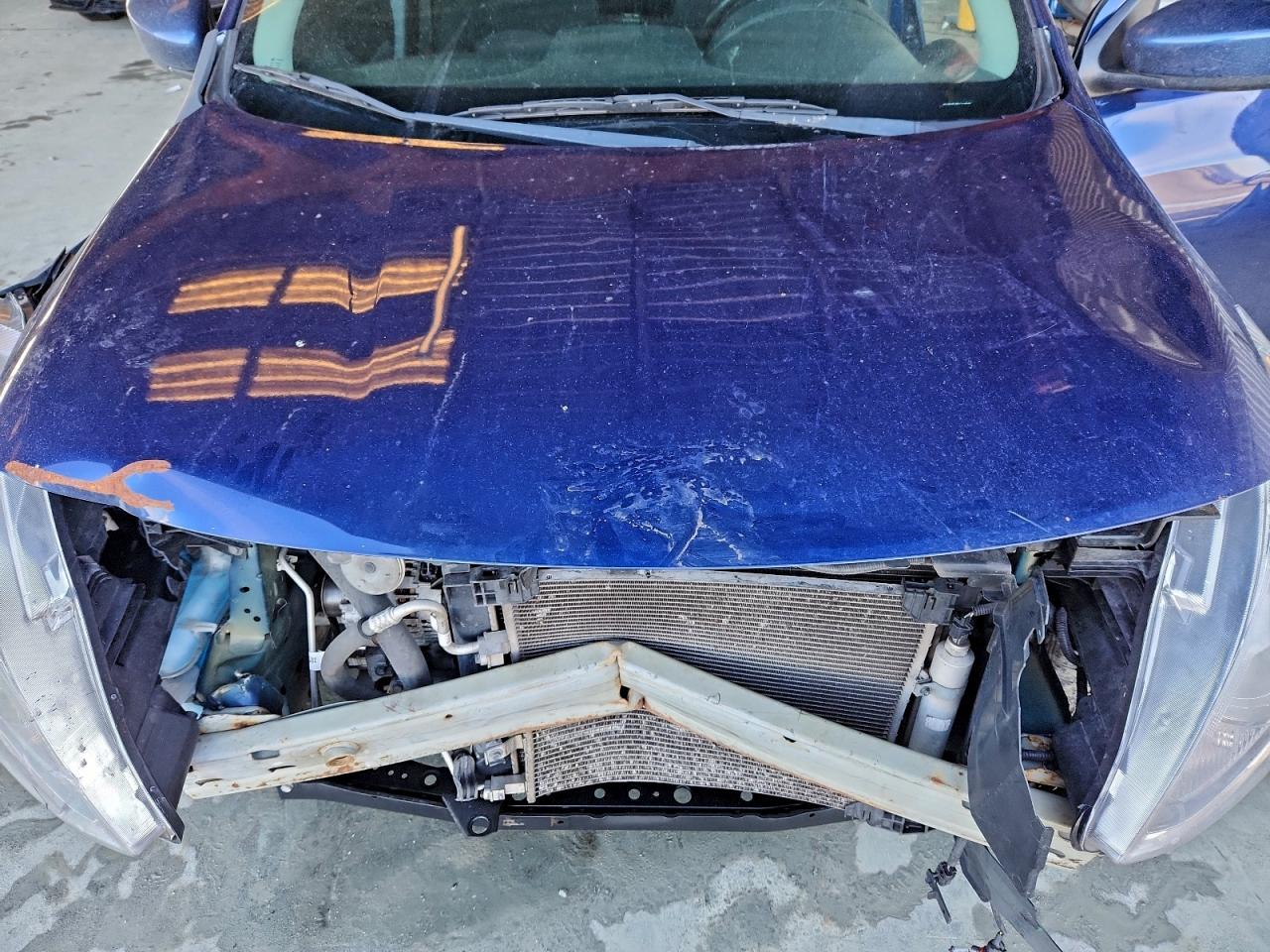 2018 NISSAN VERSA SV photo 21