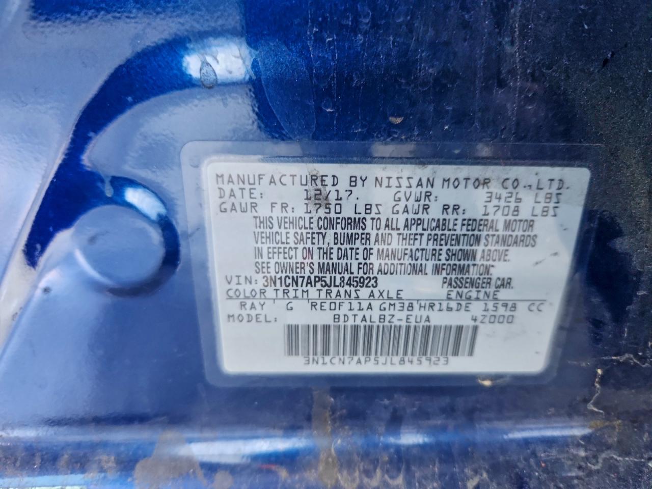 2018 NISSAN VERSA SV photo 25