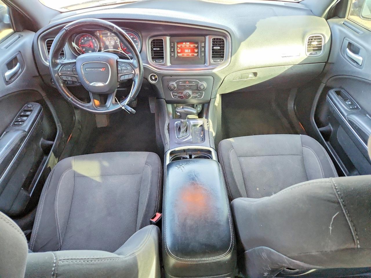 2015 DODGE CHARGER SE photo 8