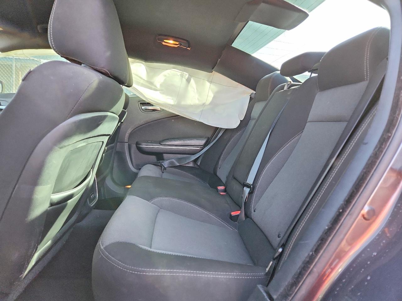 2015 DODGE CHARGER SE photo 10