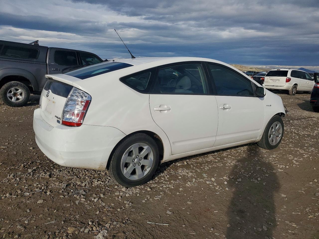 2009 TOYOTA PRIUS photo 3