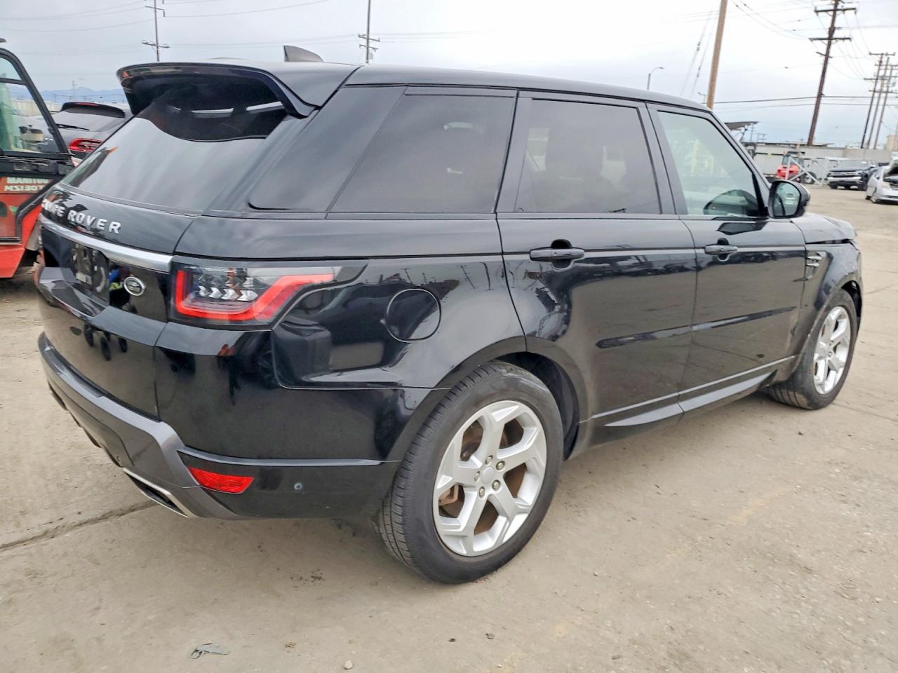 2020 LAND ROVER RANGE ROVER SPORT HSE photo 3
