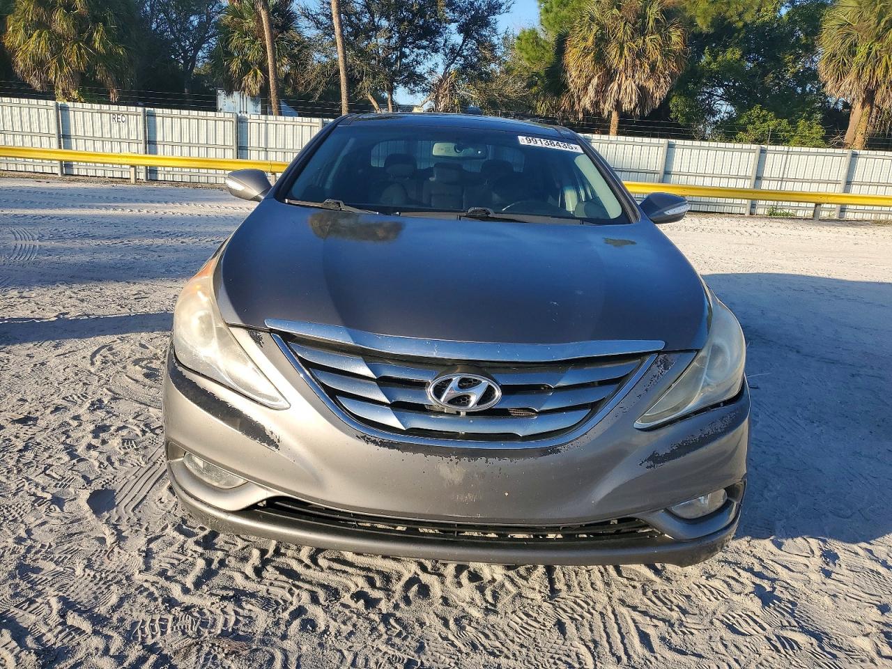 2013 HYUNDAI SONATA SE photo 5