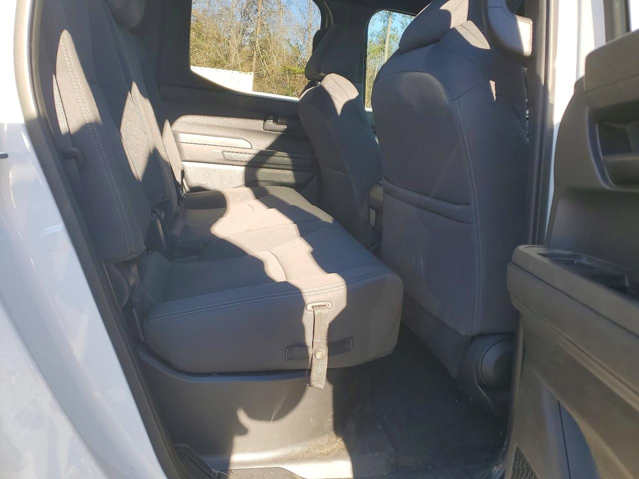 2024 TOYOTA TACOMA DOUBLE CAB photo 10