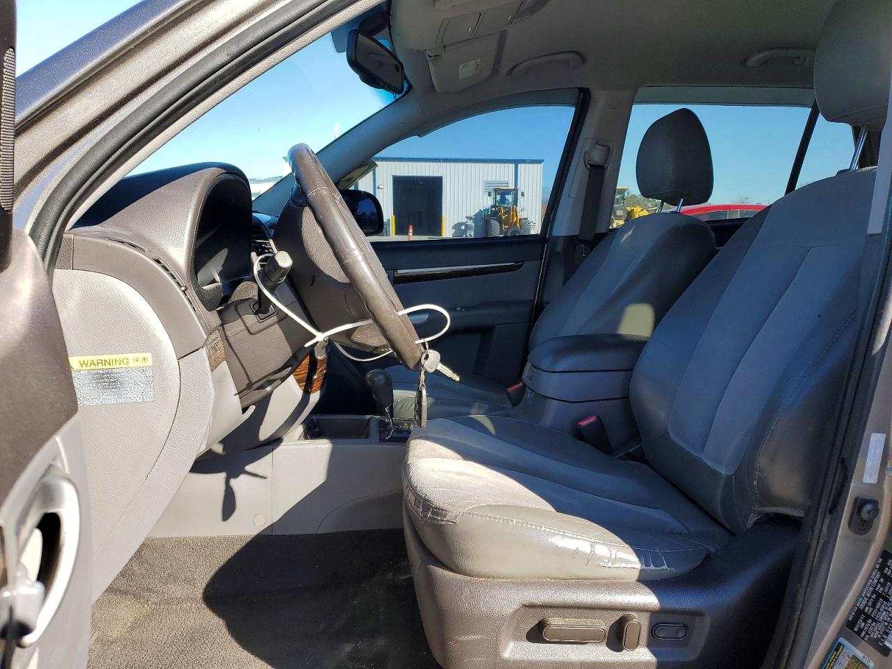 2011 HYUNDAI SANTA FE SE photo 7
