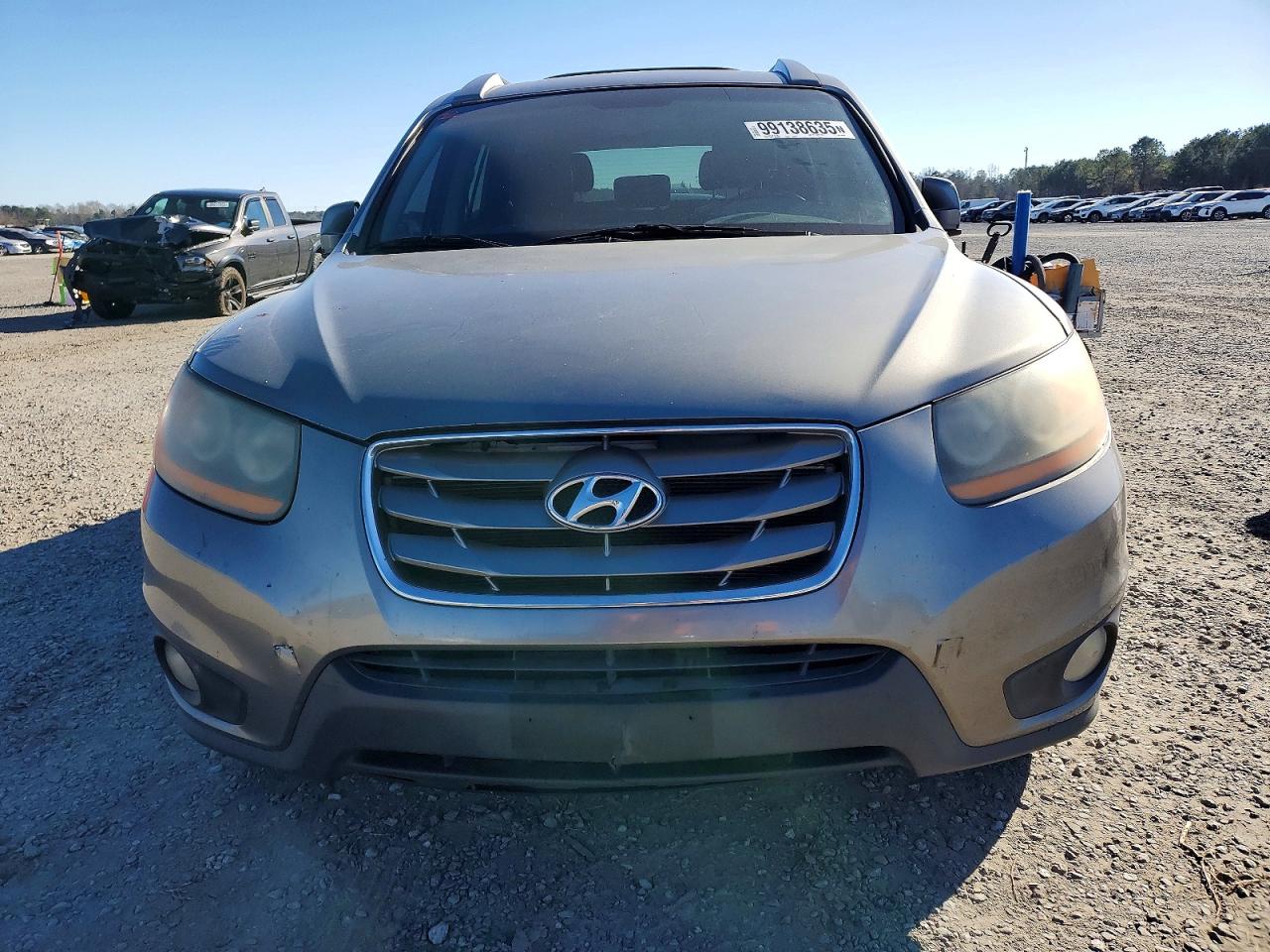 2011 HYUNDAI SANTA FE SE photo 5