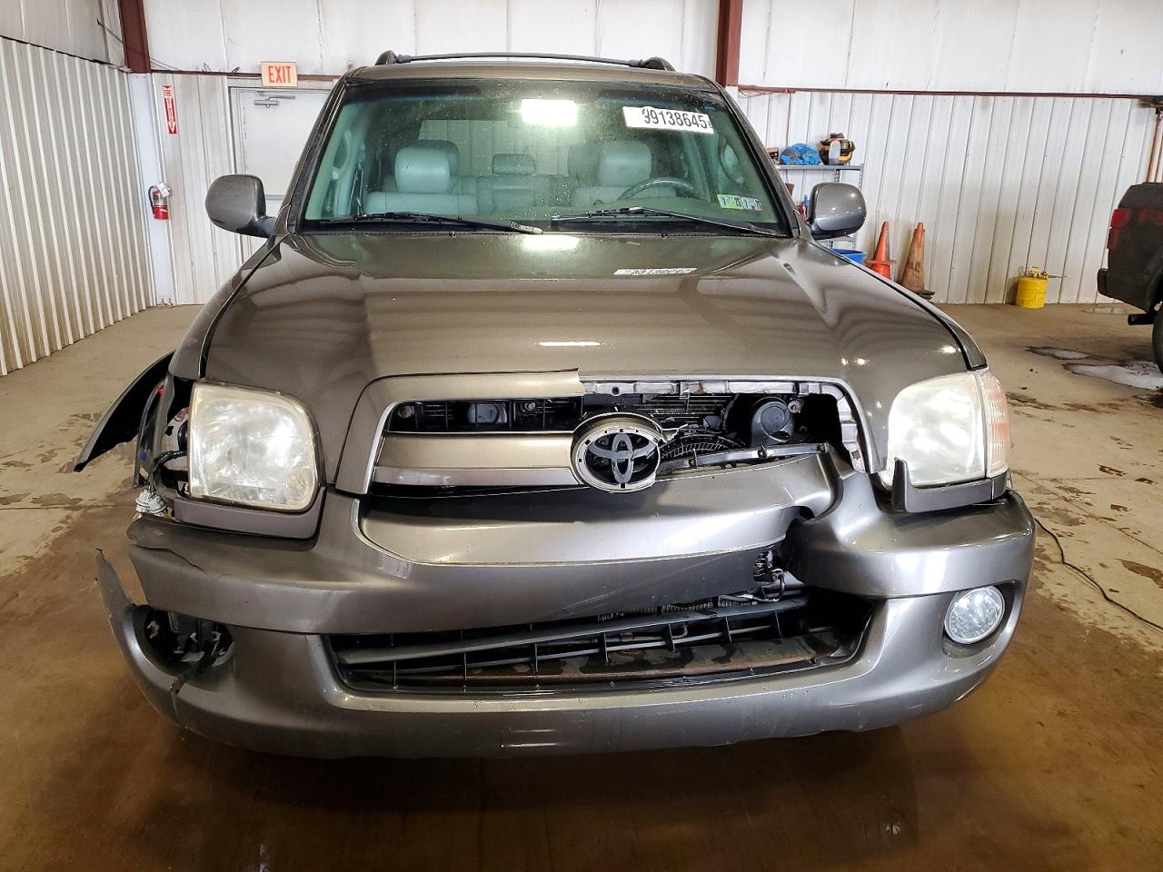 2007 TOYOTA SEQUOIA SR5 photo 5