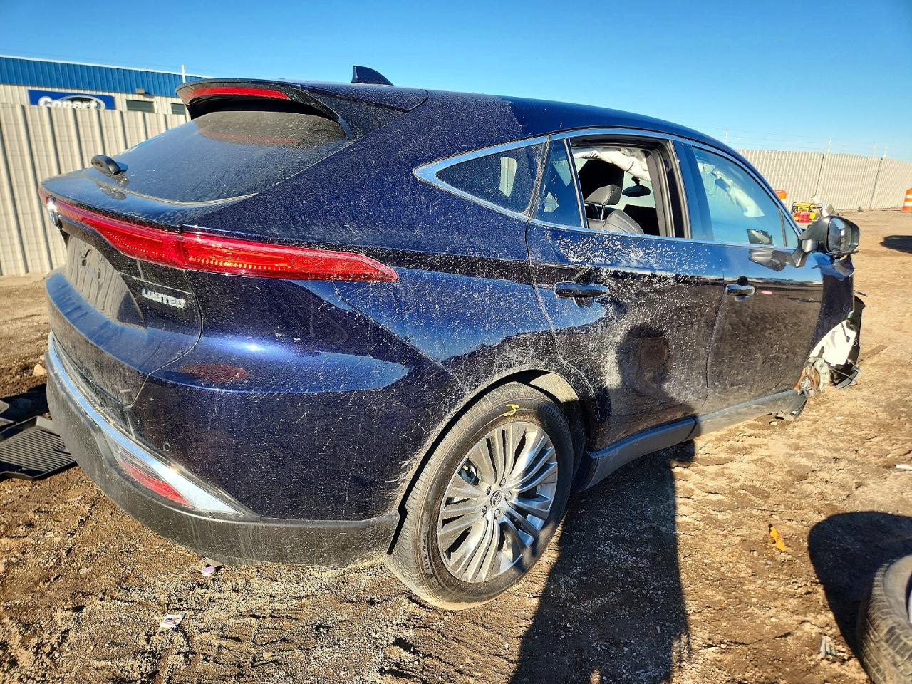 2024 TOYOTA VENZA LE photo 3