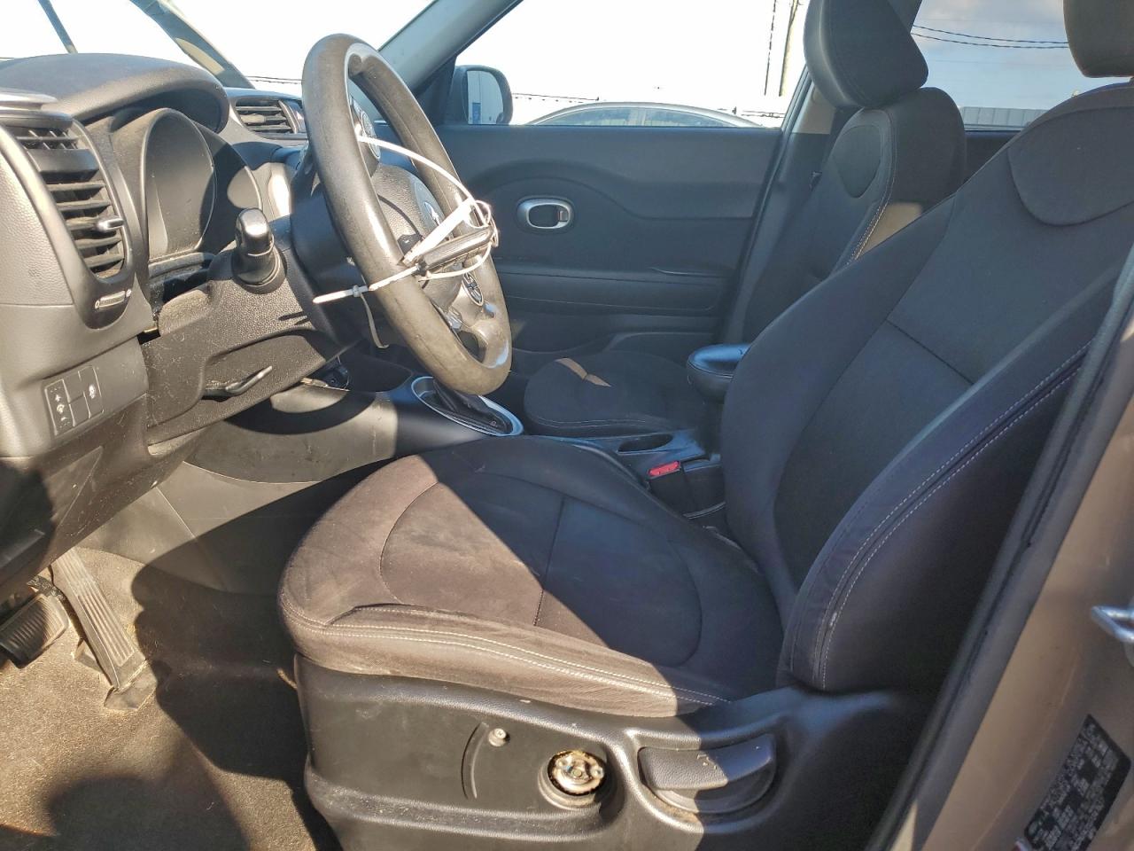 2016 KIA SOUL photo 7