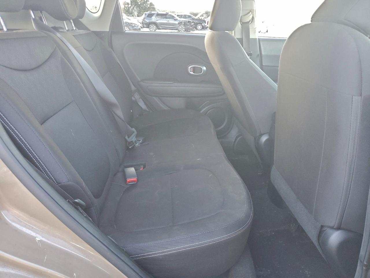 2016 KIA SOUL photo 10