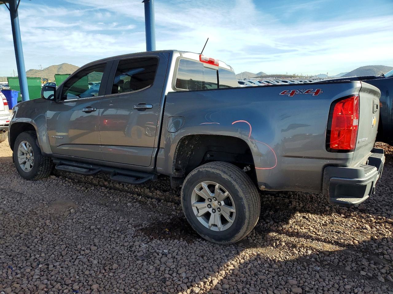 2018 CHEVROLET COLORADO LT photo 2