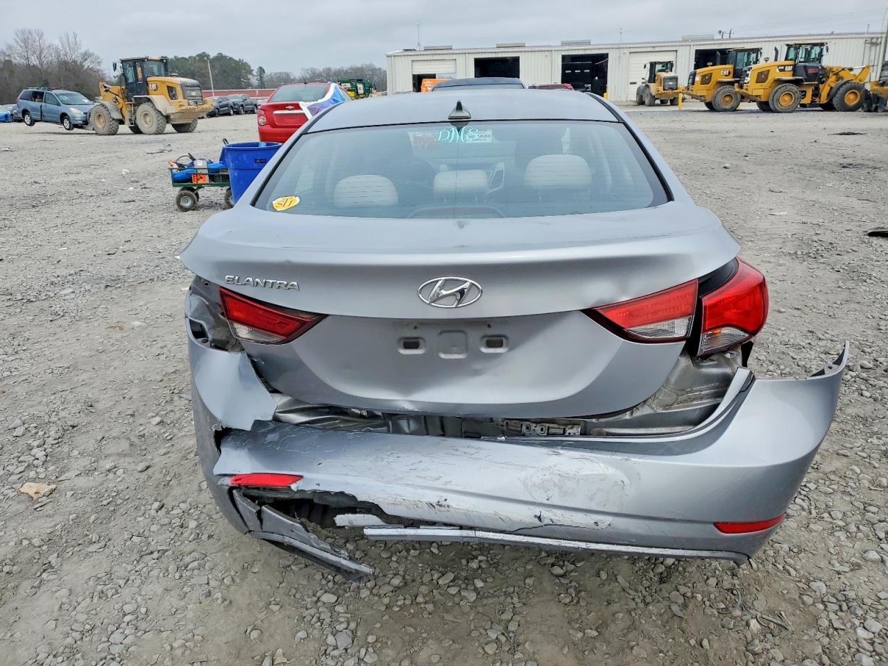 2016 HYUNDAI ELANTRA SE photo 6