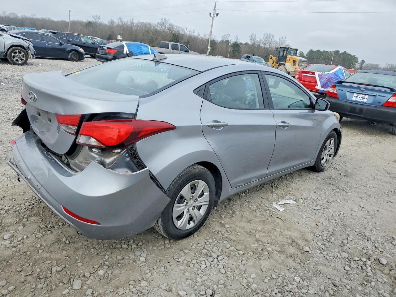 2016 HYUNDAI ELANTRA SE photo 3