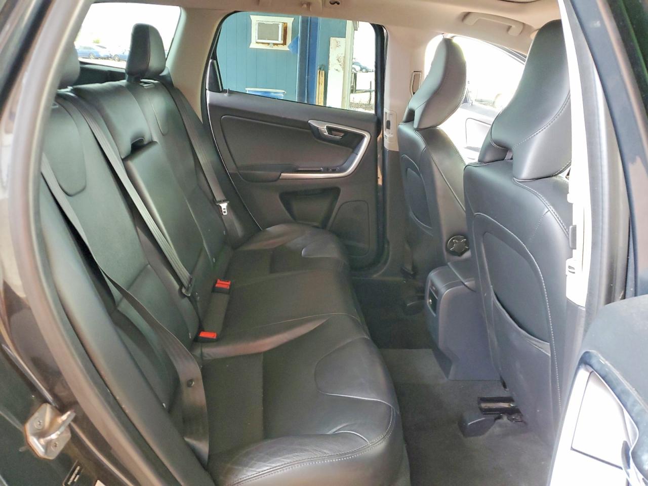 2015 VOLVO XC60 T5 PREMIER photo 11