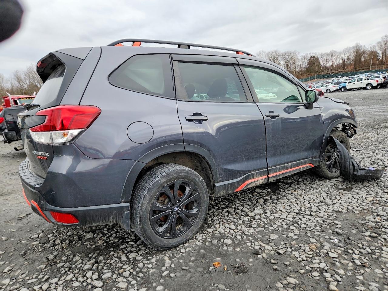 2021 SUBARU FORESTER SPORT photo 3