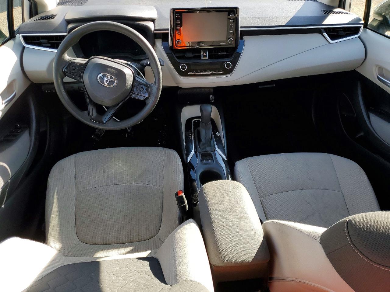 2021 TOYOTA COROLLA LE photo 8