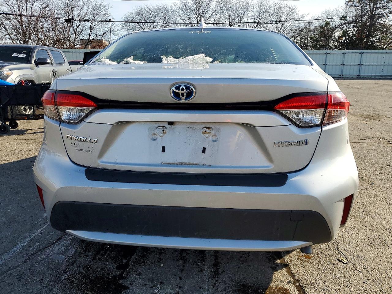 2021 TOYOTA COROLLA LE photo 6