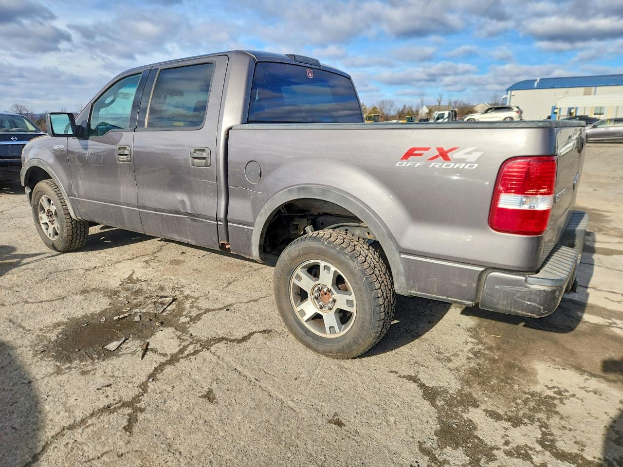 2004 FORD F150 SUPERCREW photo 2
