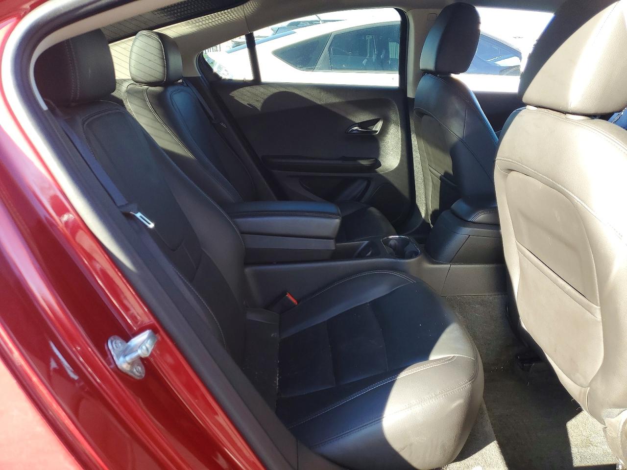 2014 CHEVROLET VOLT photo 10
