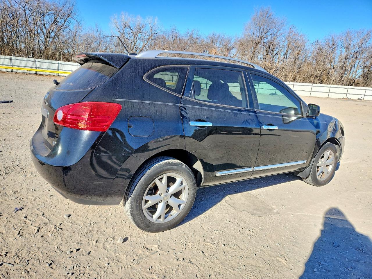 2011 NISSAN ROGUE S photo 5