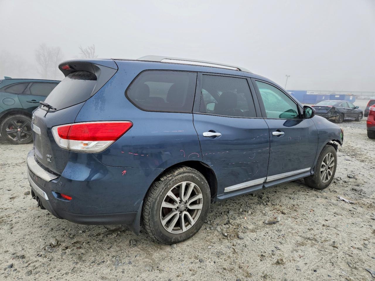 2013 NISSAN PATHFINDER S photo 3
