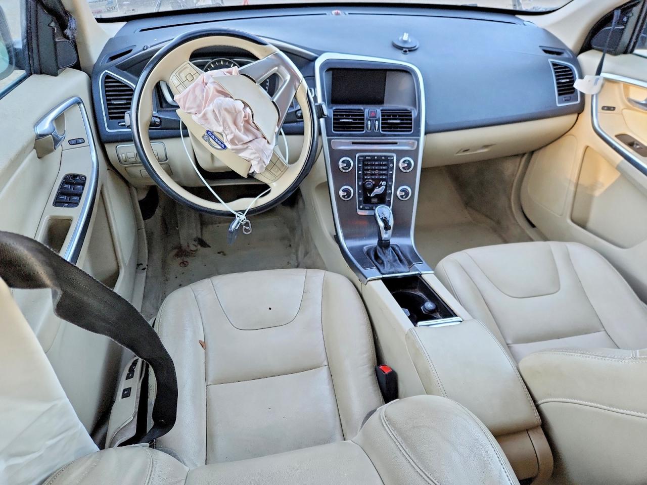 2015 VOLVO XC60 T5 PREMIER photo 8