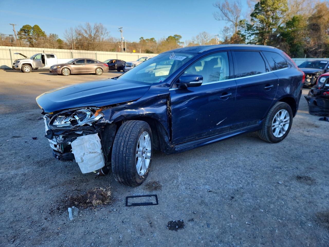 2015 VOLVO XC60