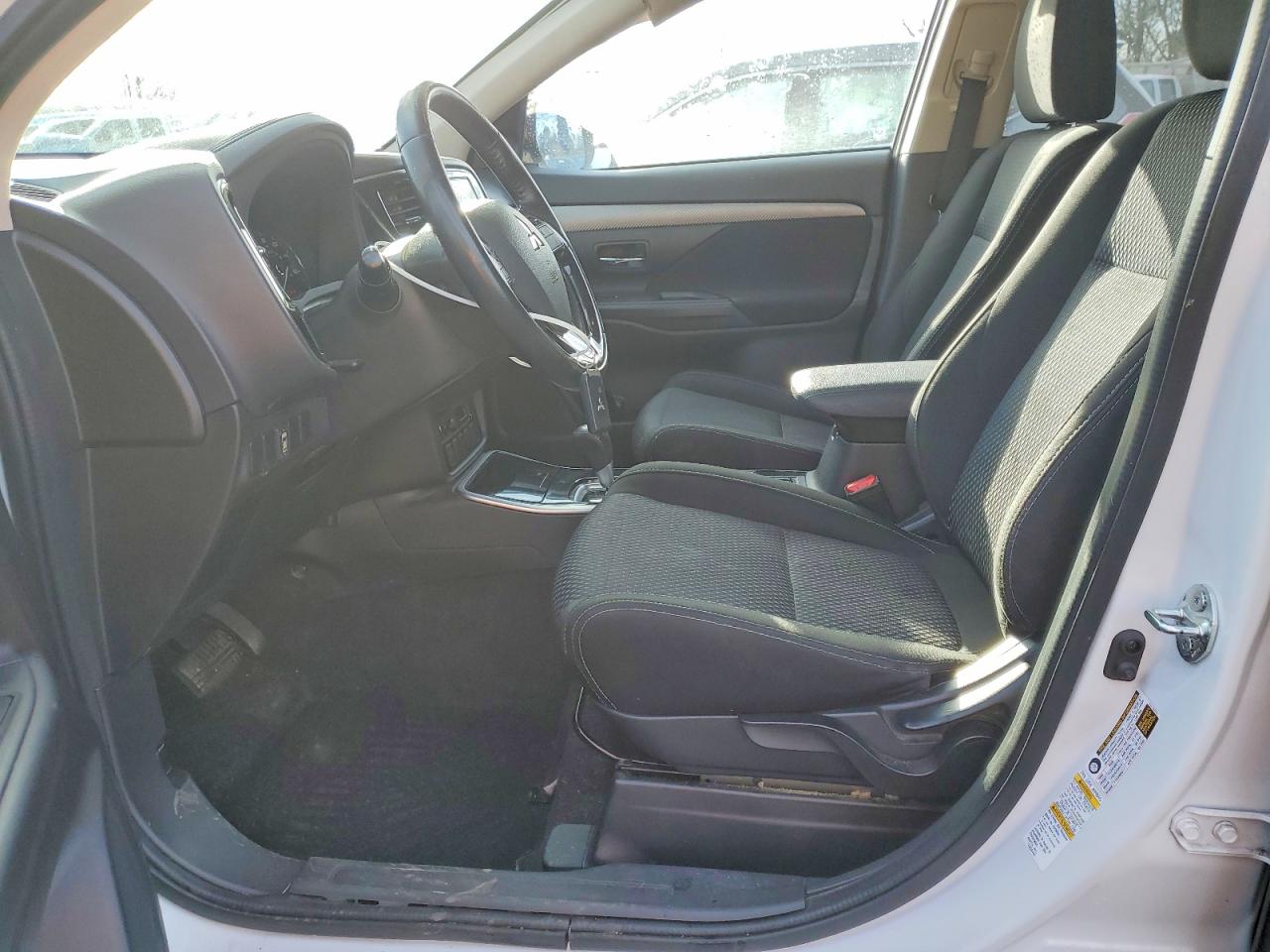 2017 MITSUBISHI OUTLANDER SE photo 7