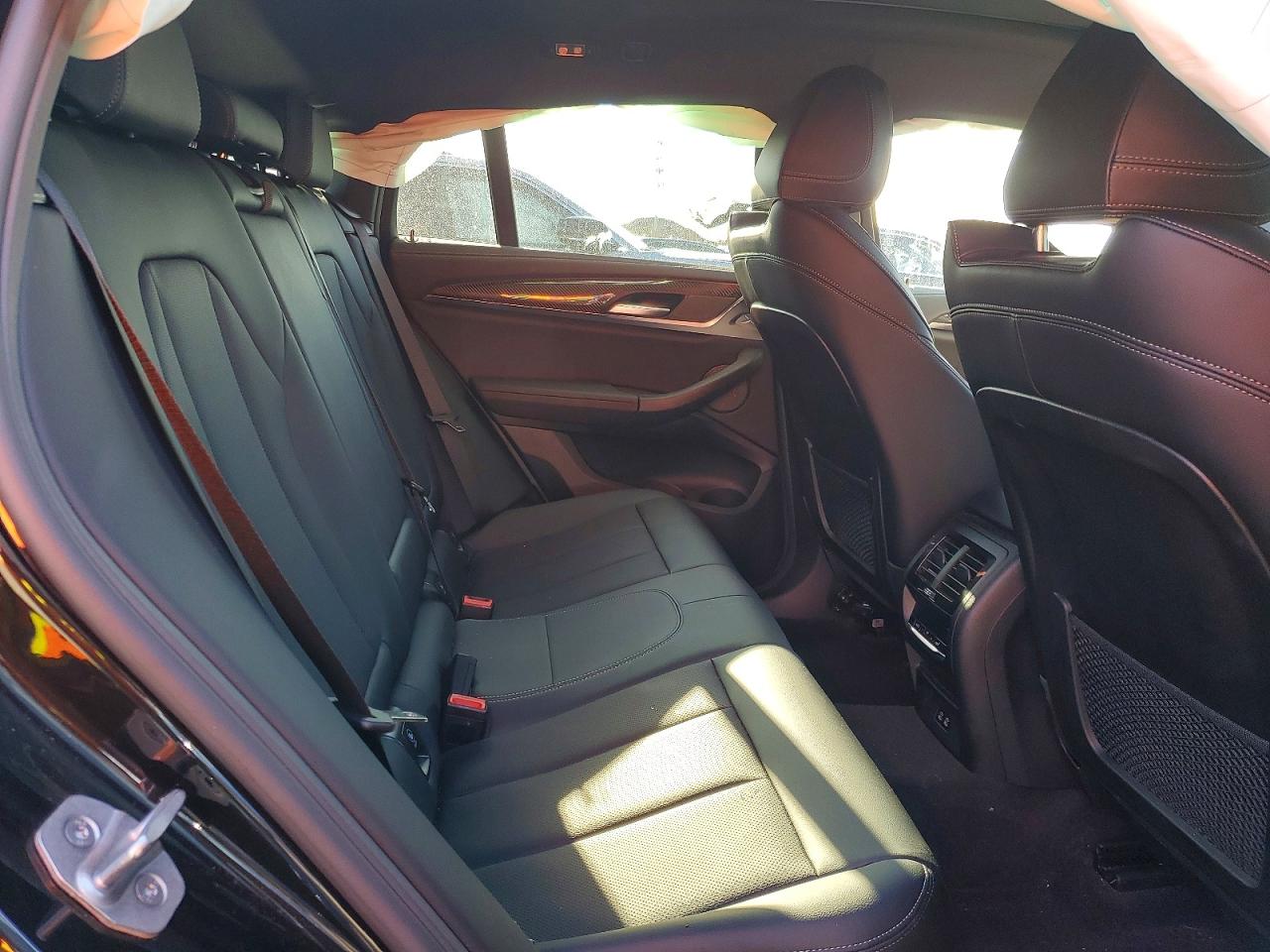 2024 BMW X4 photo 21