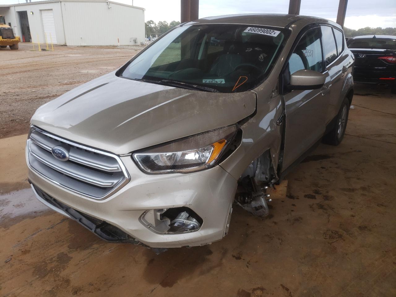 2017 FORD ESCAPE SE photo 2