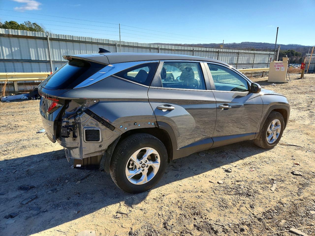 2024 HYUNDAI TUCSON SE photo 3