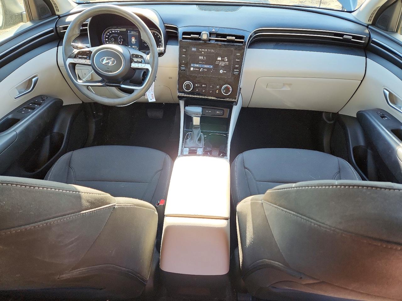 2024 HYUNDAI TUCSON SE photo 8