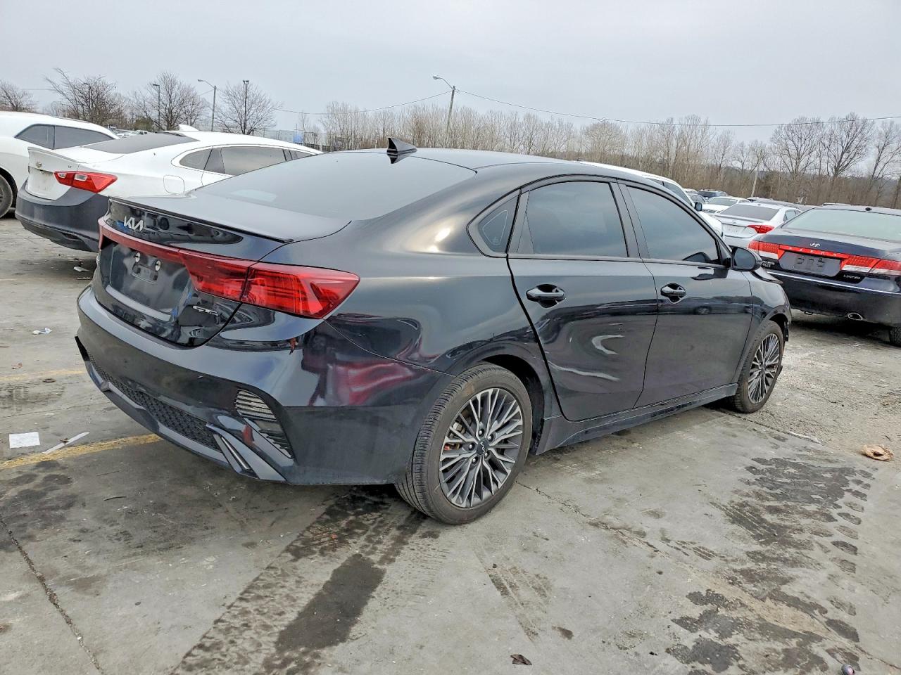 2024 KIA FORTE photo 3