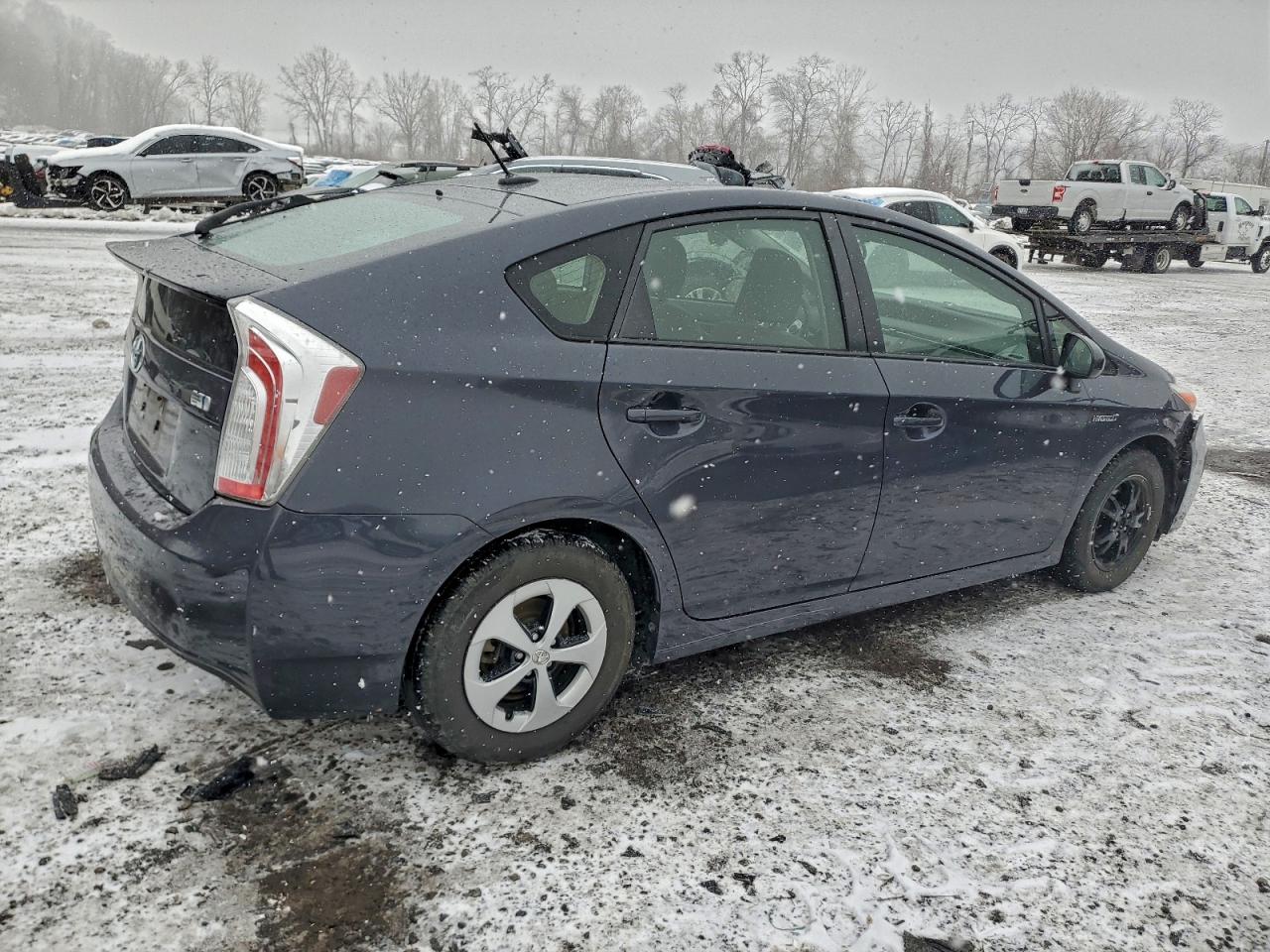 2012 TOYOTA PRIUS photo 3