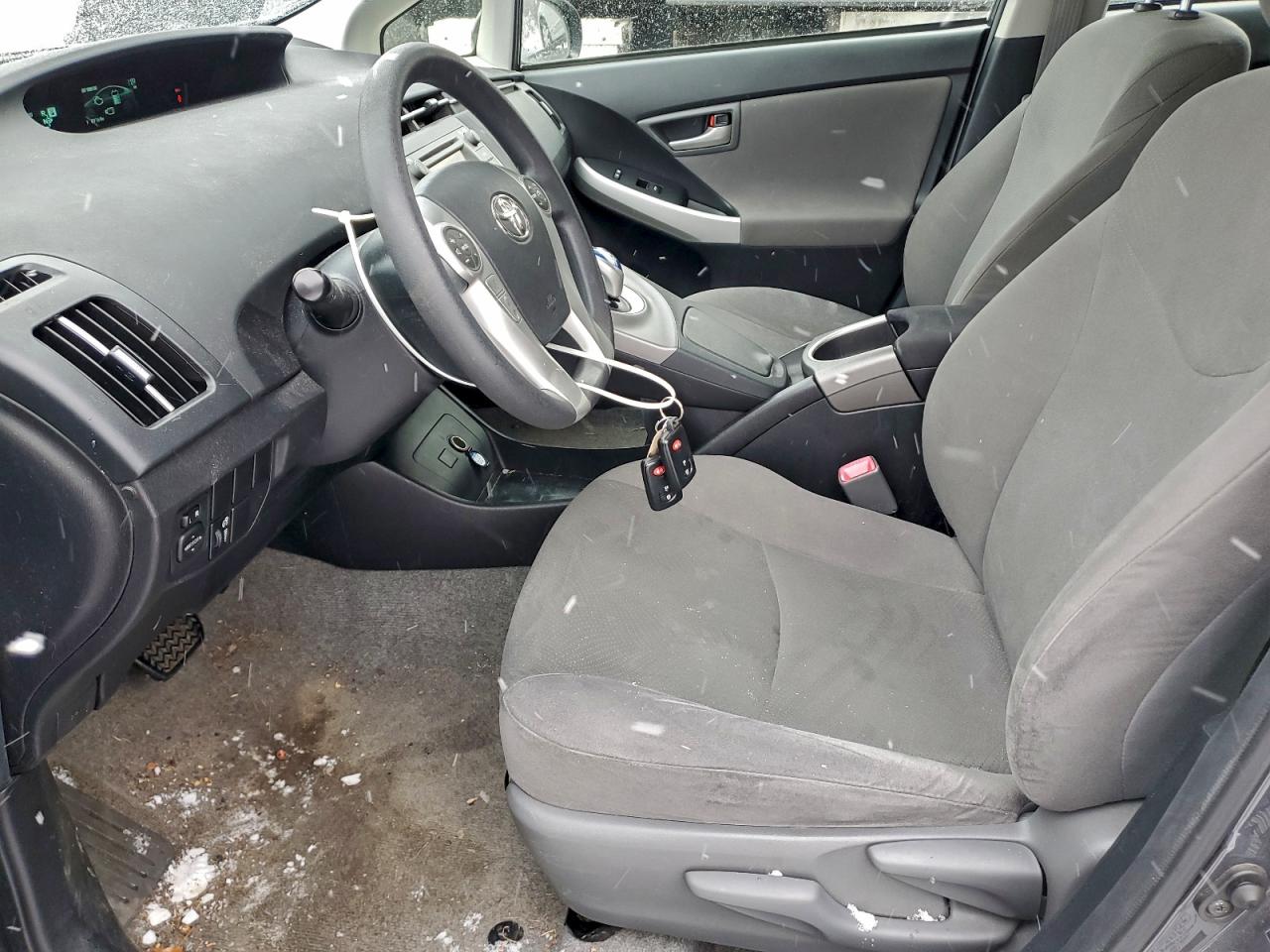2012 TOYOTA PRIUS photo 7