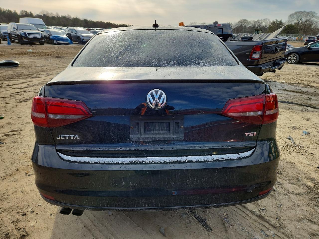 2016 VOLKSWAGEN JETTA SPORT photo 6