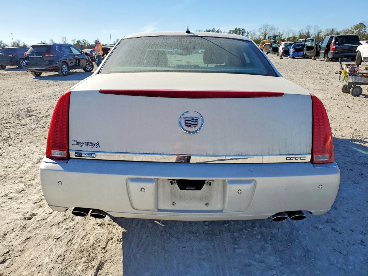 2008 CADILLAC DTS photo 6
