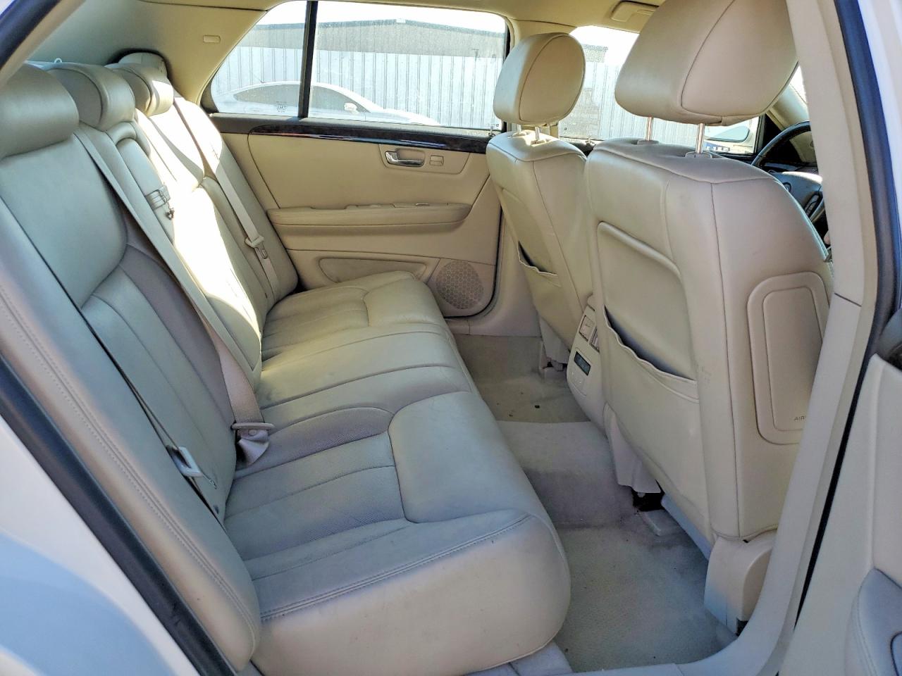 2008 CADILLAC DTS photo 10