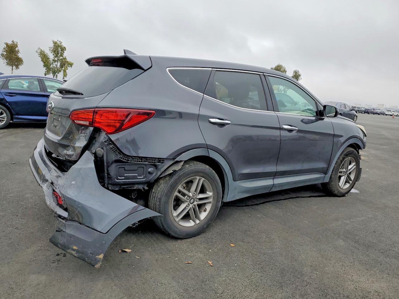 2017 HYUNDAI SANTA FE SPORT photo 3