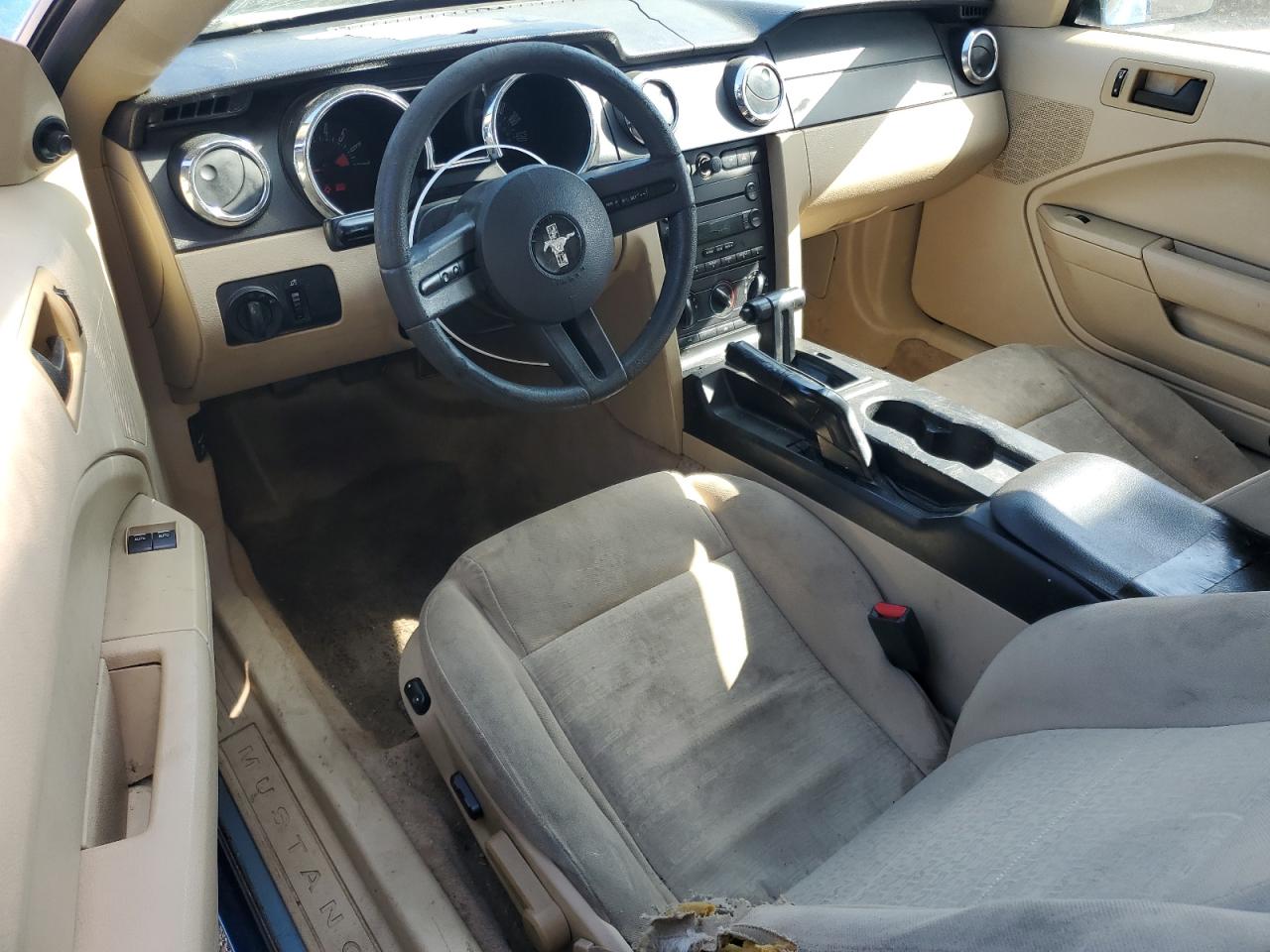 2005 FORD MUSTANG photo 15