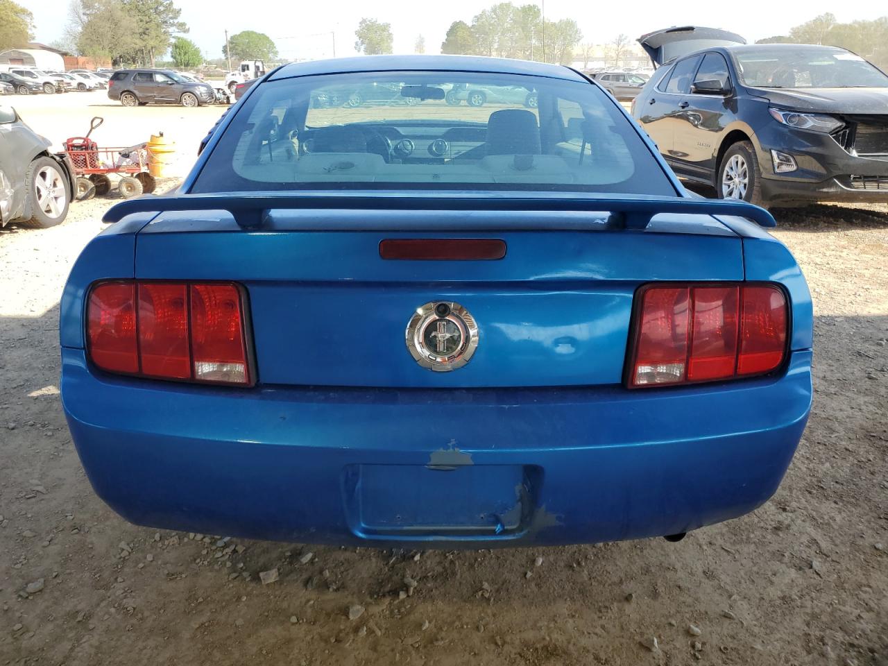 2005 FORD MUSTANG photo 11