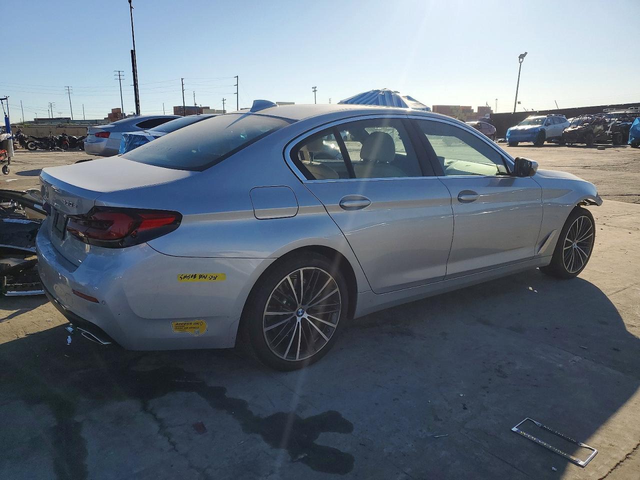 2021 BMW 530E photo 3