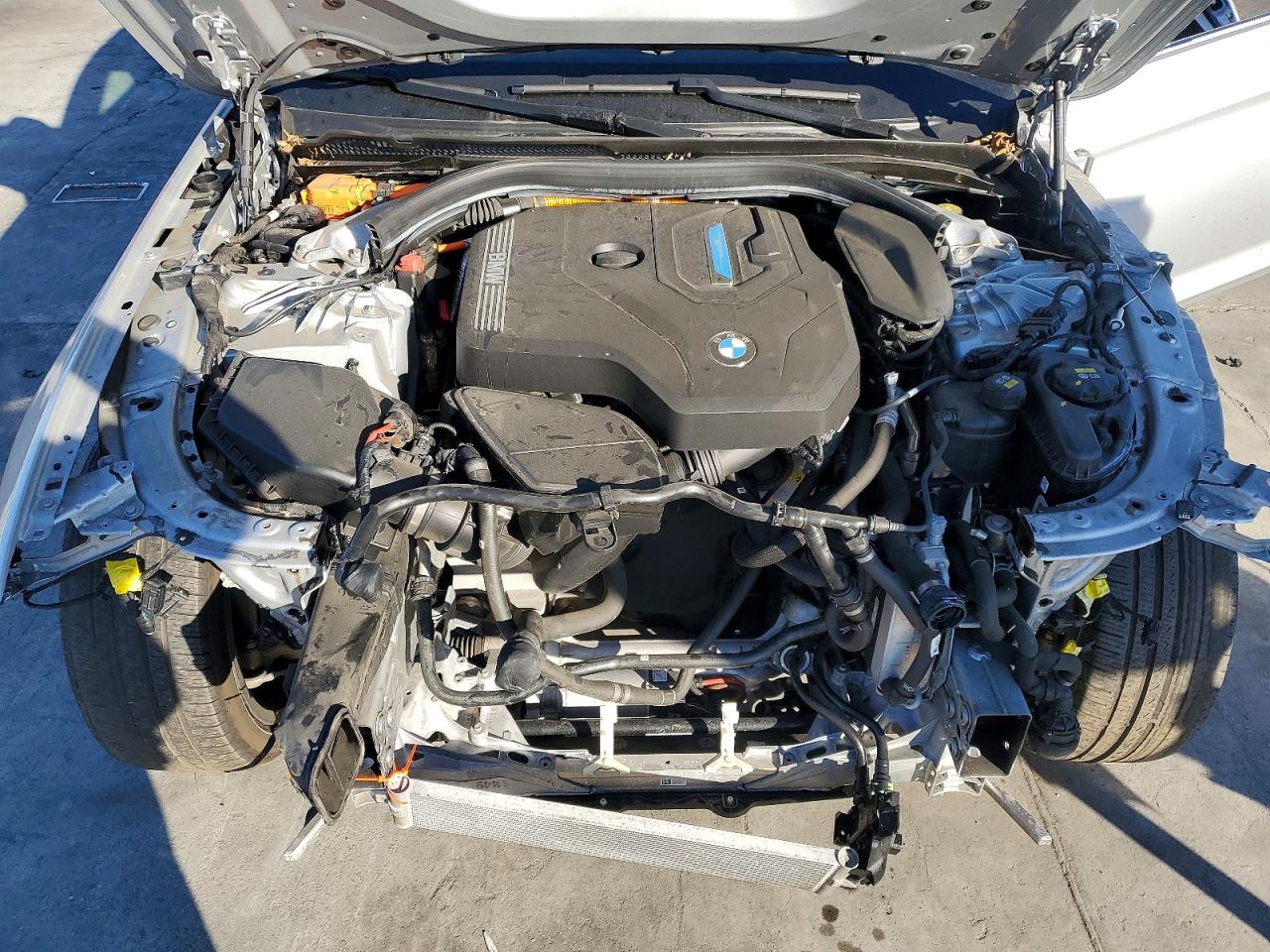2021 BMW 530E photo 11