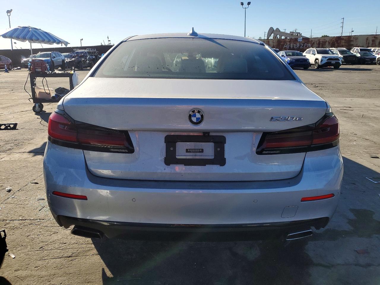 2021 BMW 530E photo 6