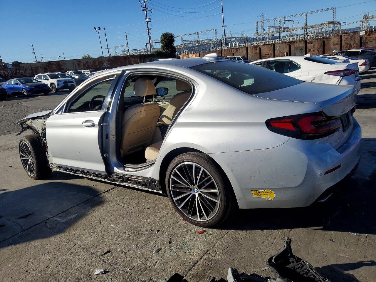 2021 BMW 530E photo 2