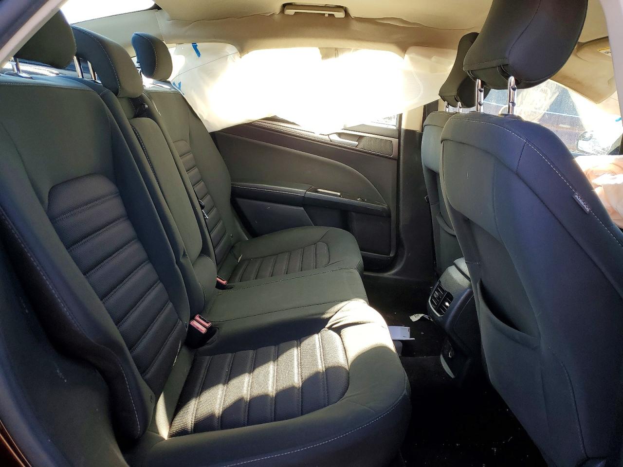 2017 FORD FUSION SE photo 10
