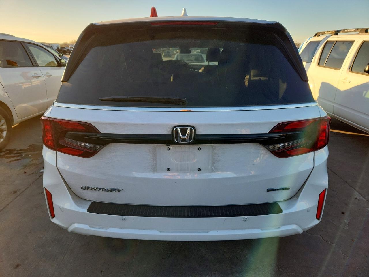 2025 HONDA ODYSSEY TOURING photo 6